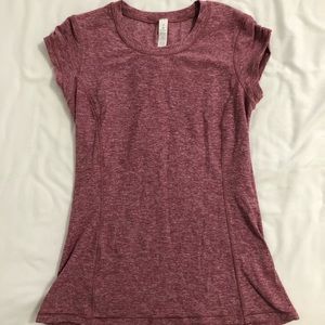 EUC size 4 Lululemon fitted tshirt